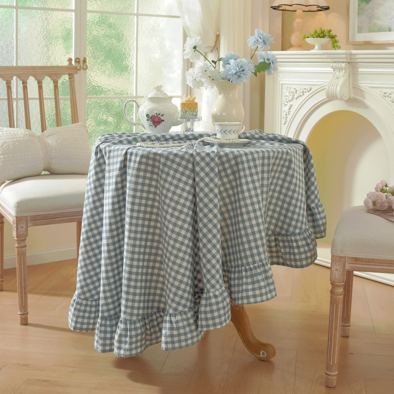 Round table  checkered tablecloth