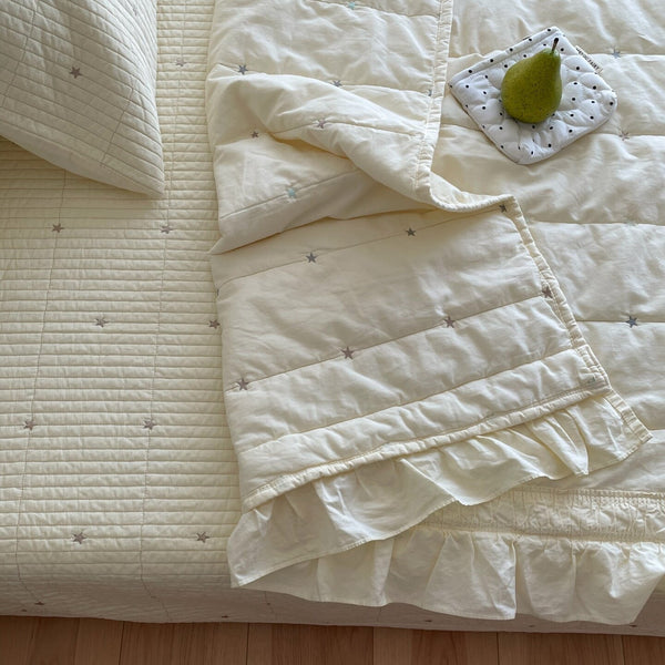 Twinkle Star Summer Quilted Blanket