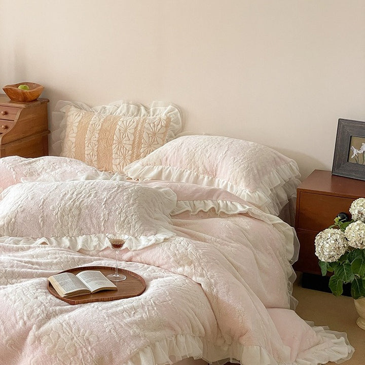 Miss Daisy Bedding Set