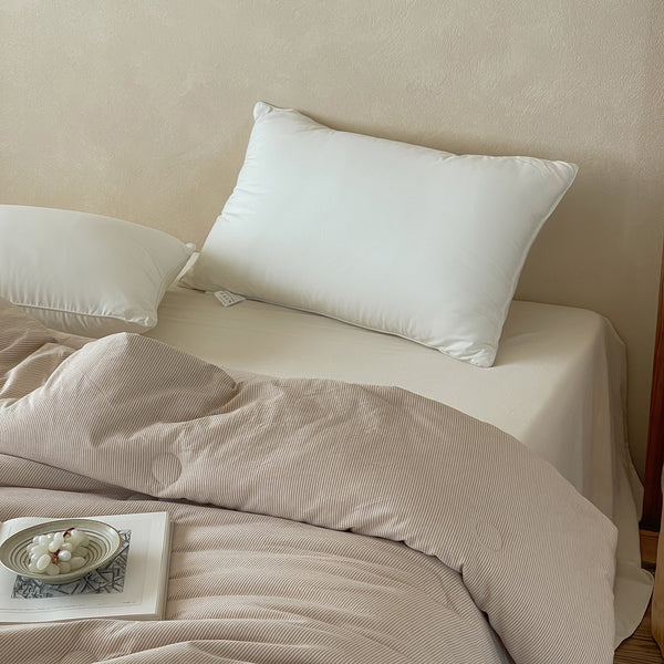 Minimalist Stripe Summer Quilted Blanket