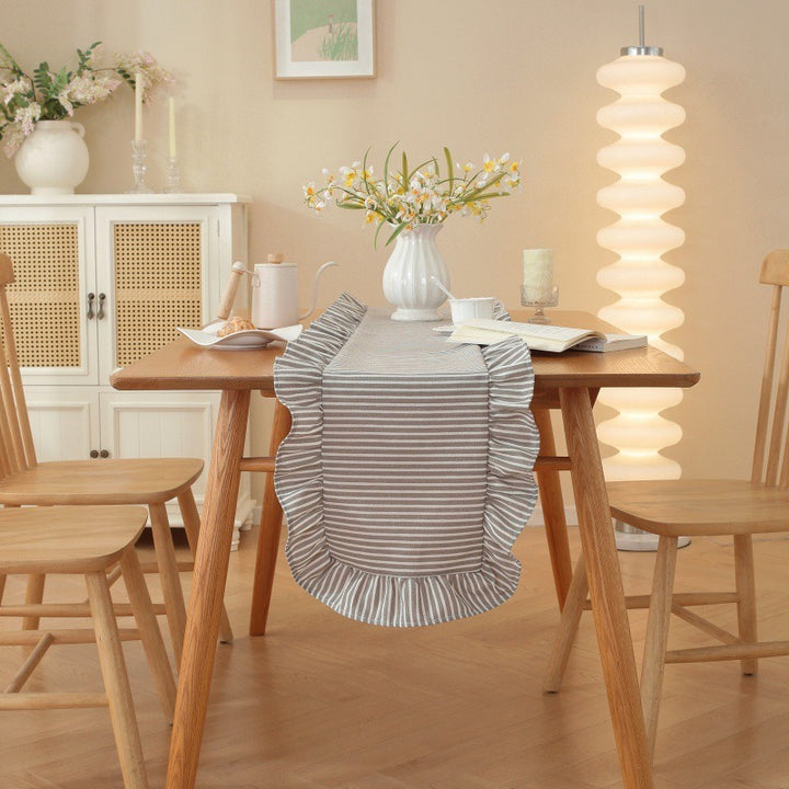 Sweet Ruffle Table Runner