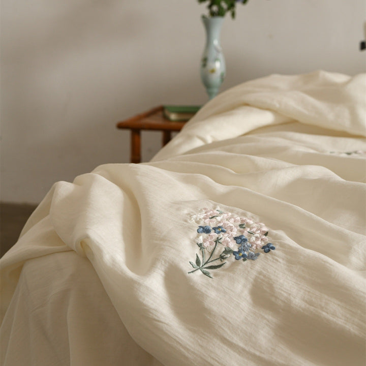 Cottage Wildflower Summer Quilted Blanket