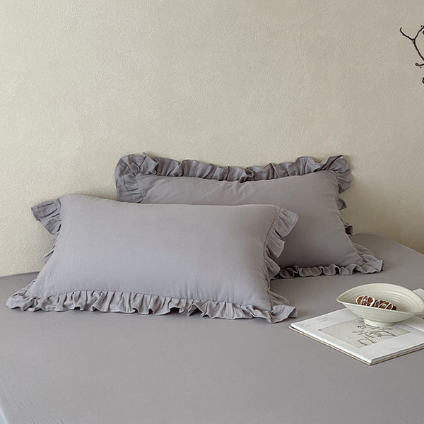 Ruffled Muslin Pillowcase Set