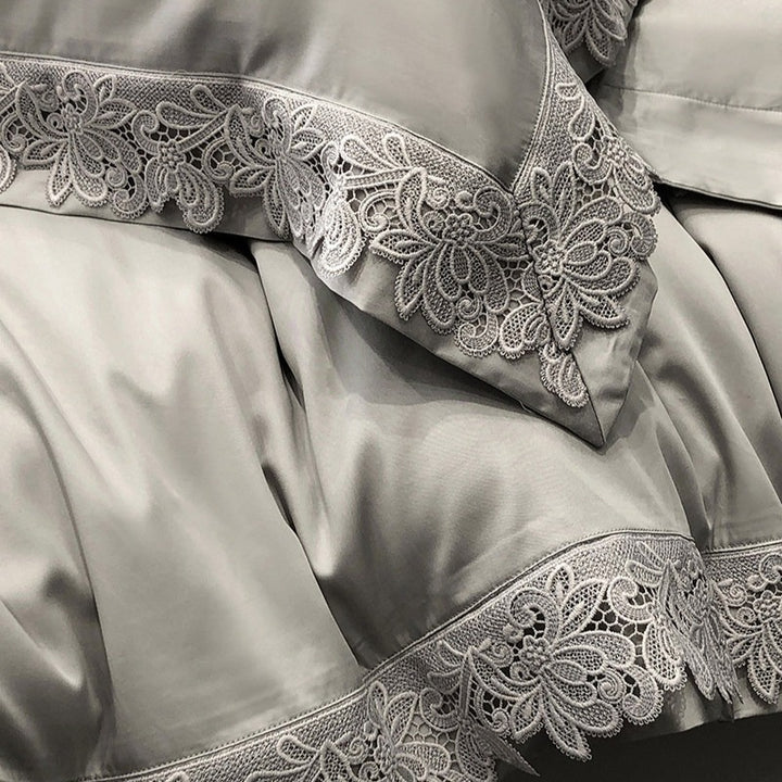 Alice Dream Bedding Set