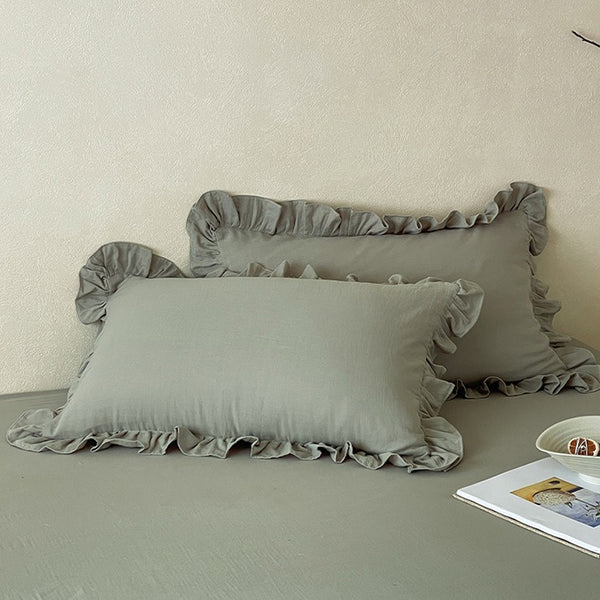 Ruffled Muslin Pillowcase Set