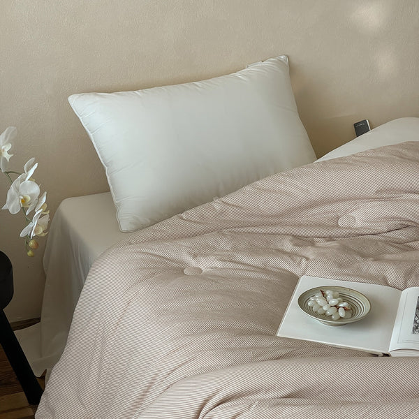 Minimalist Stripe Summer Quilted Blanket