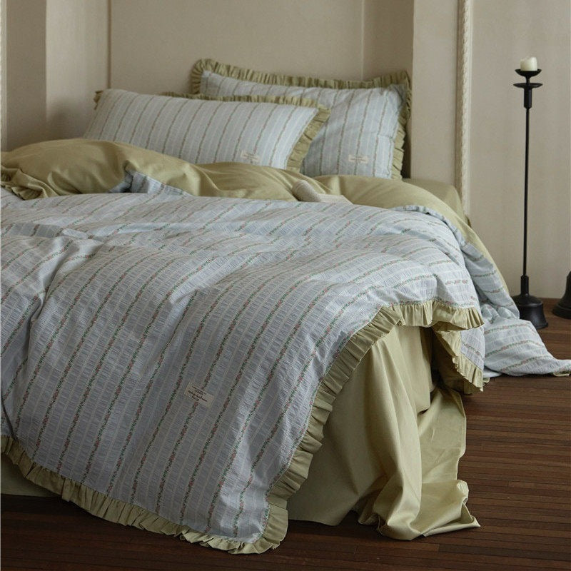 Lawn Party Bedding Set