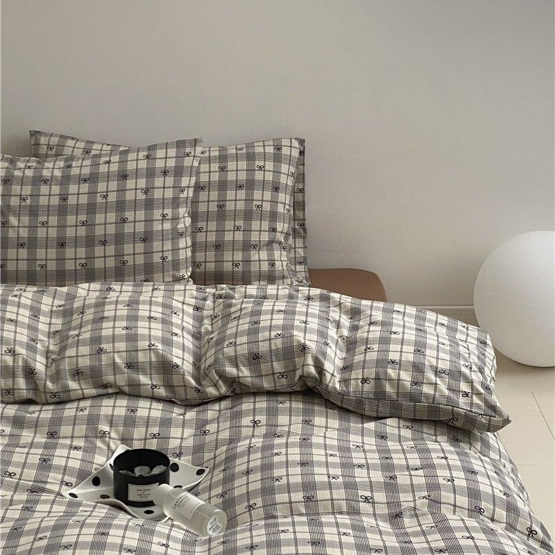 Vintage Line Bow Bedding Set