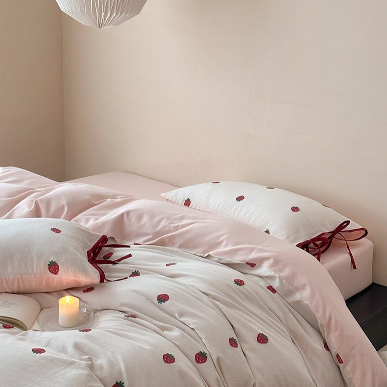 Strawberry Marshmallow Bedding Set