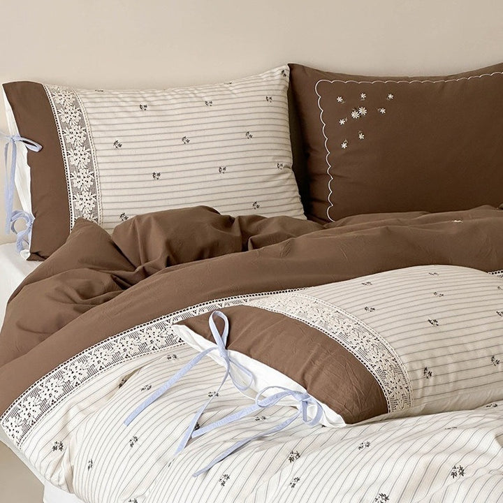 Wild Floral Oak & Acorn Bedding Set