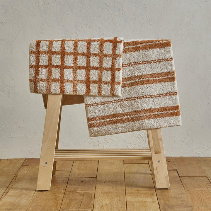 Coastal Line Rug Collection