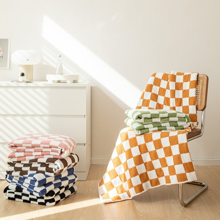 Checker Tumble Throw