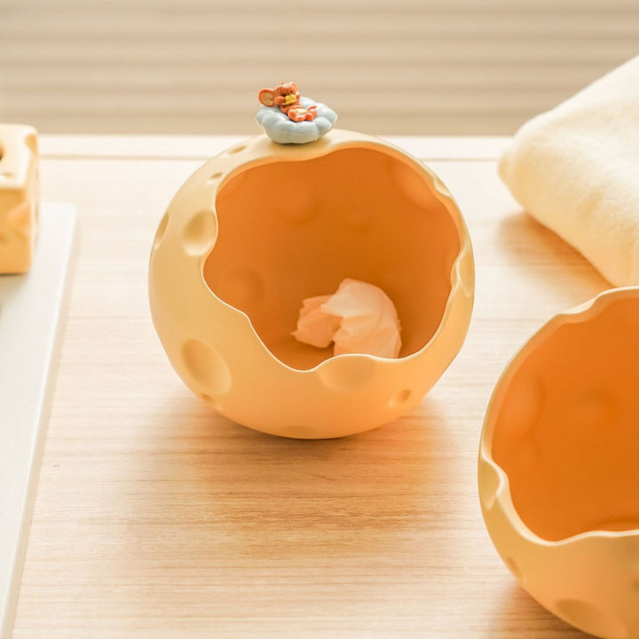 Round Cheese Display