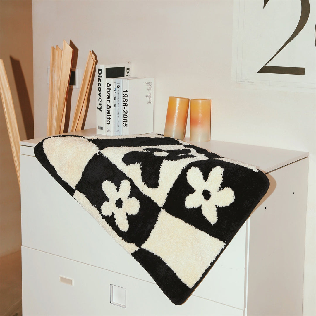 Checkerboard Daisy Bath Mat