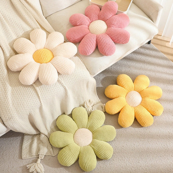 Sunny Knit Daisy Cushion
