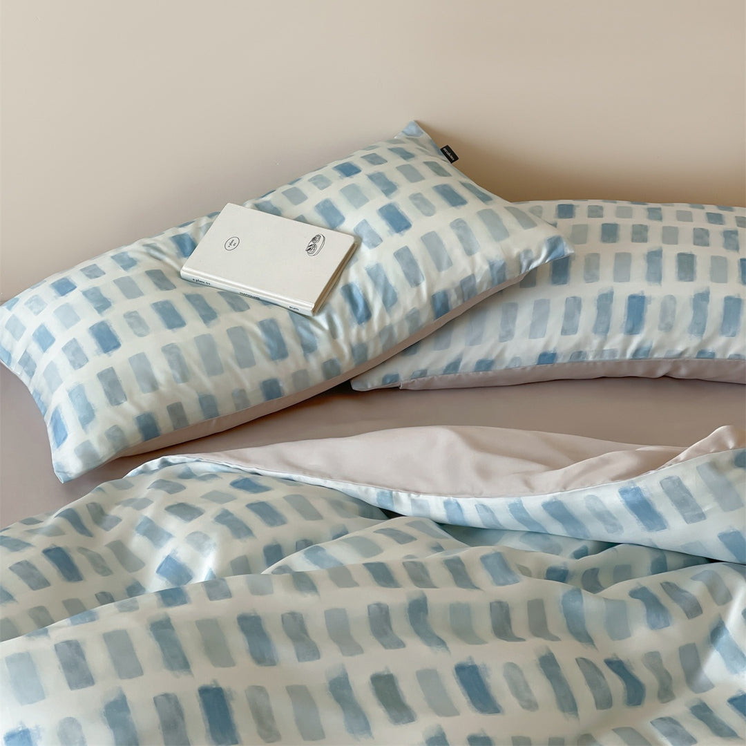 Icy Luster Bedding Set Collection