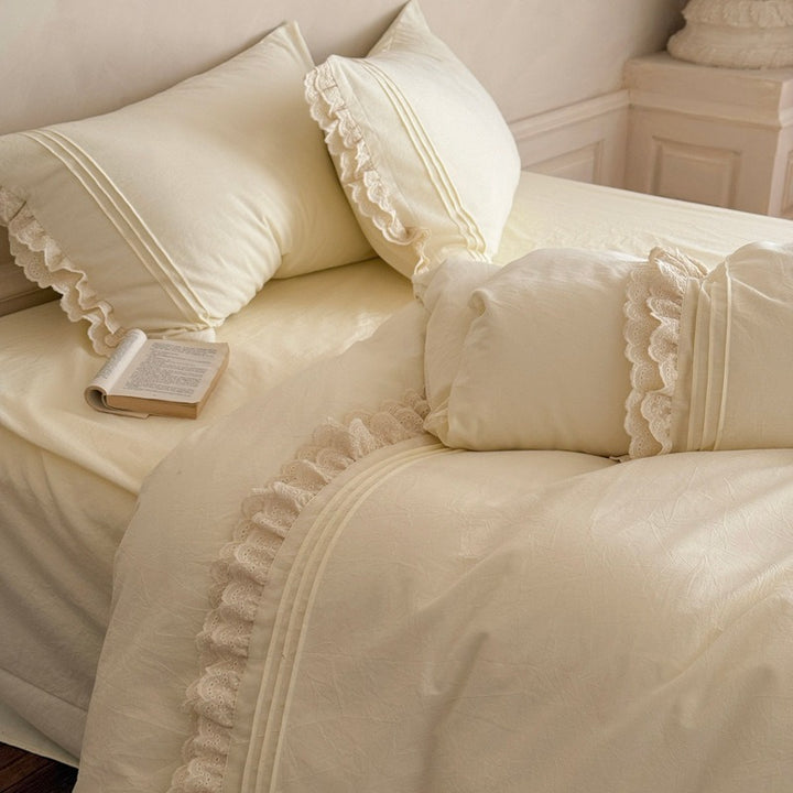 Cream Lace Siesta Bedding Set