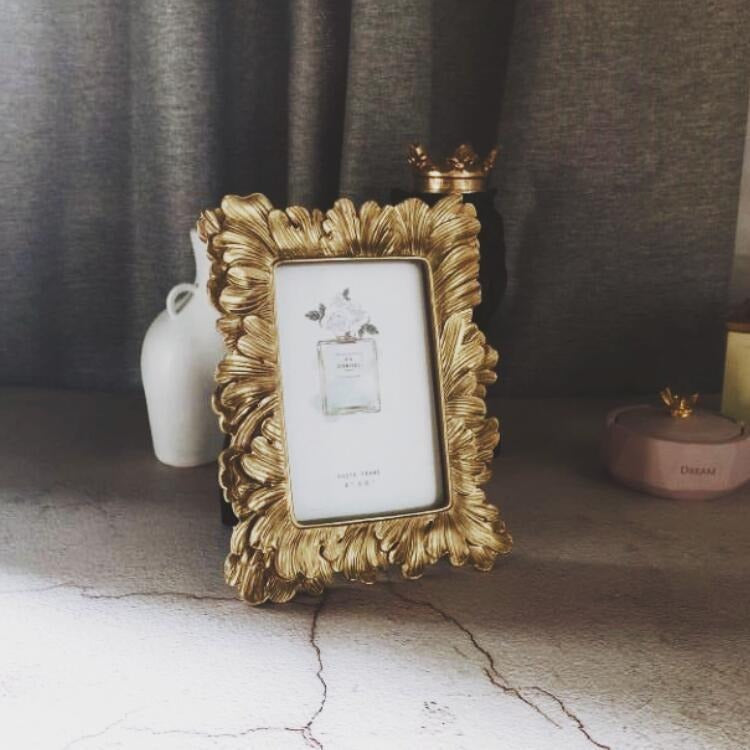 Gold Scroll Photo Frame Set