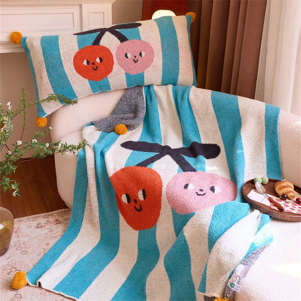 Big Eyes Striped Blanket