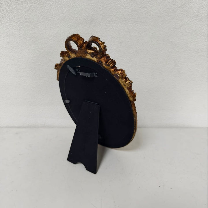 Romantic Bow Vintage Frame