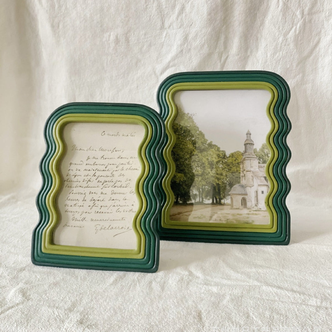 Countryside Green Wavy Layered Frame