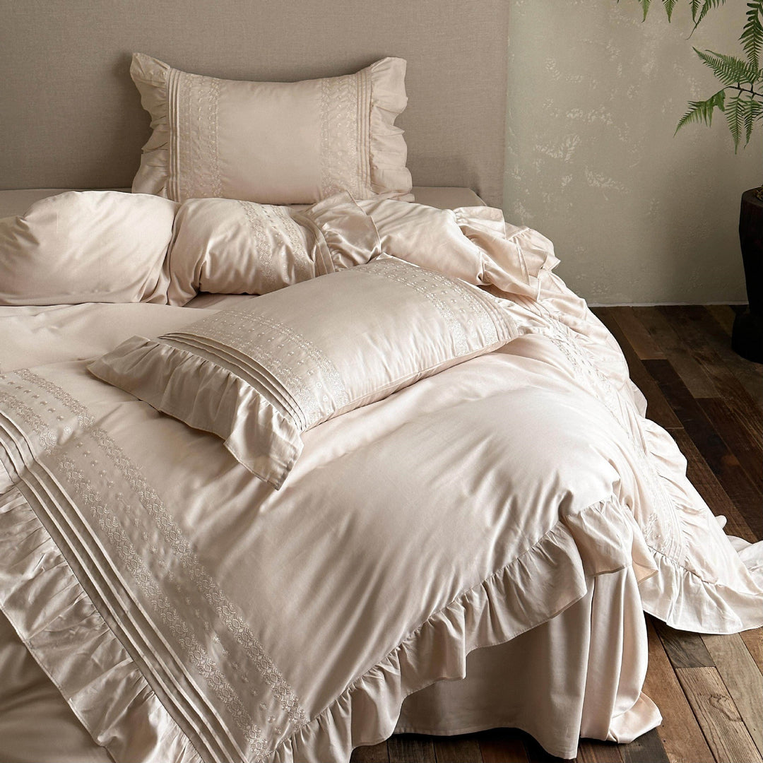 Victorian Ruffle Bedding Set