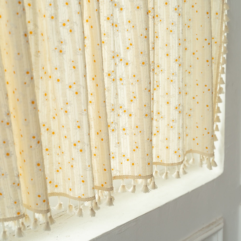 Daisyland Tassel Curtain