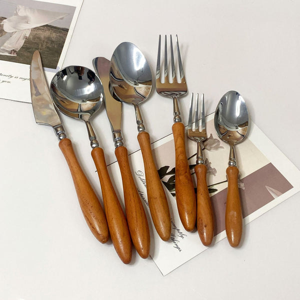 Retro Timber Cutlery