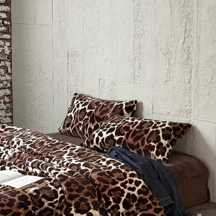 Wild Comfort Bedding Set