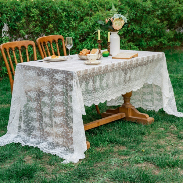French Banquet Lace Tablecloth