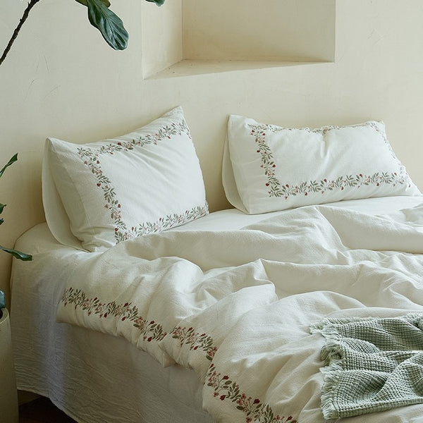 Floral Frame Bedding Set