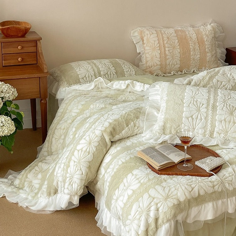 Miss Daisy Bedding Set