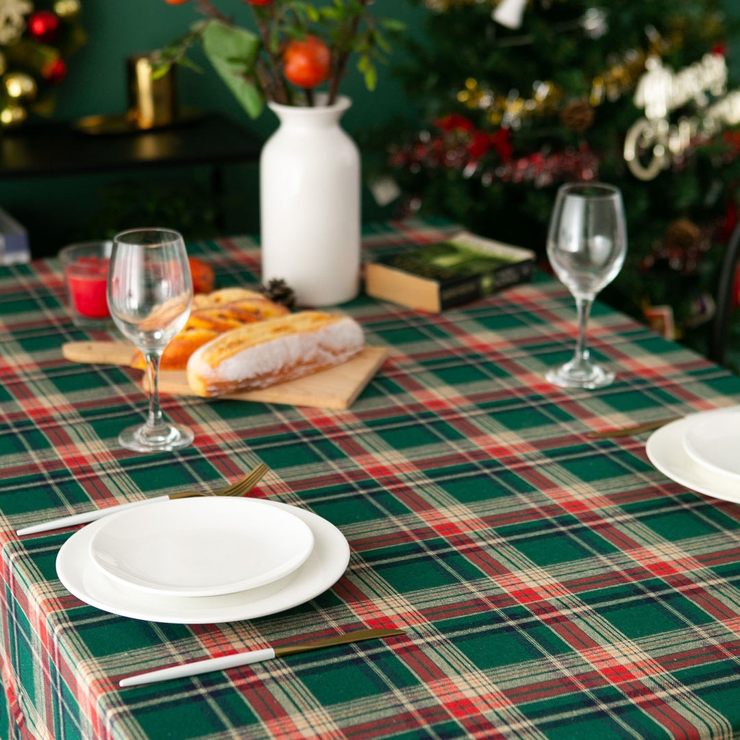 Xmas Tartan Tablecloth