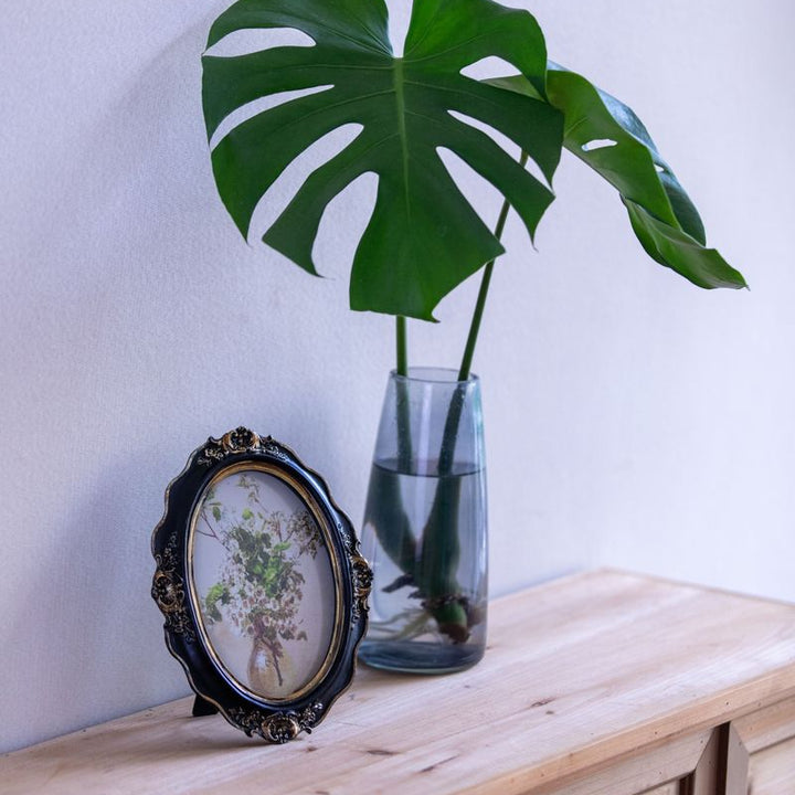 Mystery Bud Oval Frame