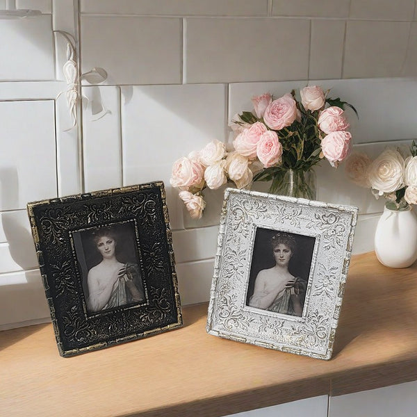 Vintage Chic Photo Frame