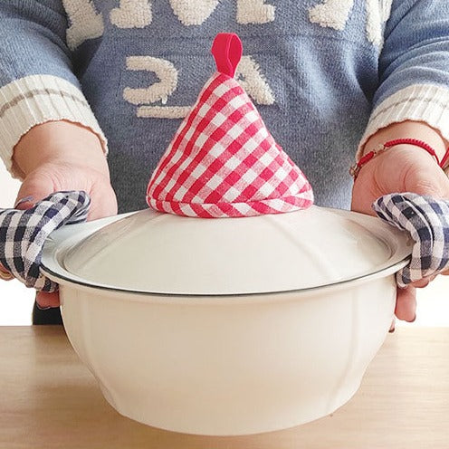 Grandma's Kitchen Triangle Pot Holder Set
