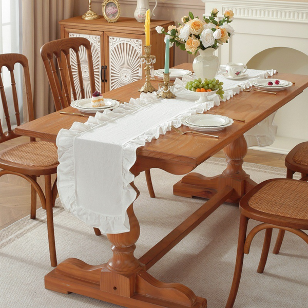 Sweet Ruffle Table Runner
