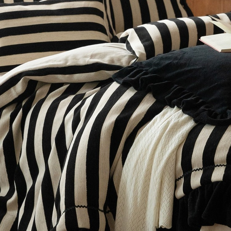 Warm Stripe Plus Bedding Set