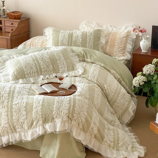Miss Daisy Bedding Set