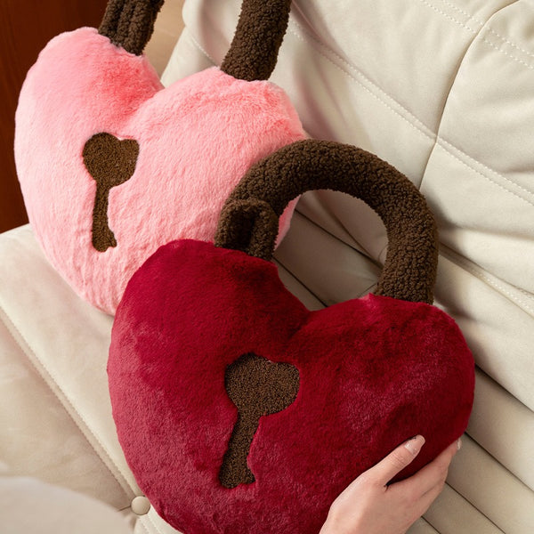 Love Lock Fuzzy Cushion Set