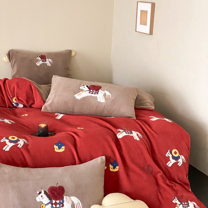 Rich Pony Bedding Set