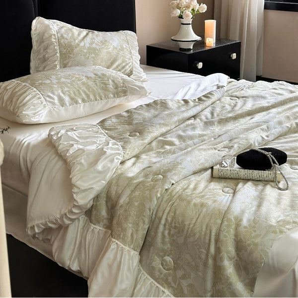 Parisian Ruffle Lyocell Summer Quilted Blanket