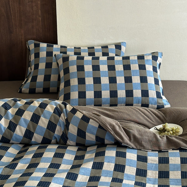 Ocean Grid Bedding Set
