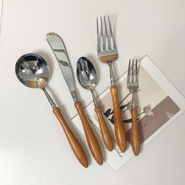 Retro Timber Cutlery