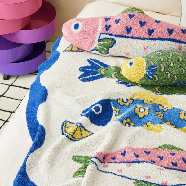 Sardine Family Throw