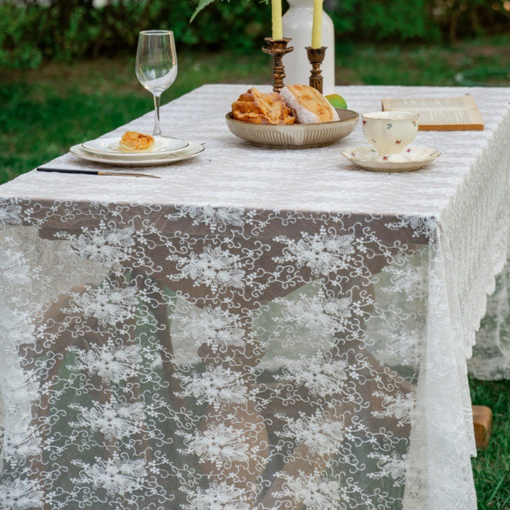 French Banquet Lace Tablecloth