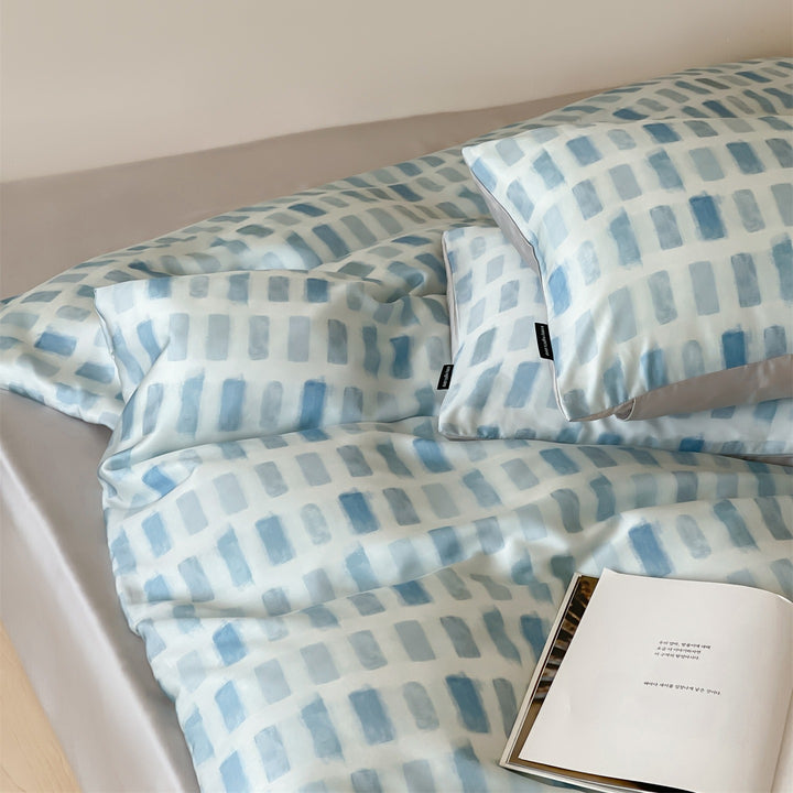 Icy Luster Bedding Set Collection