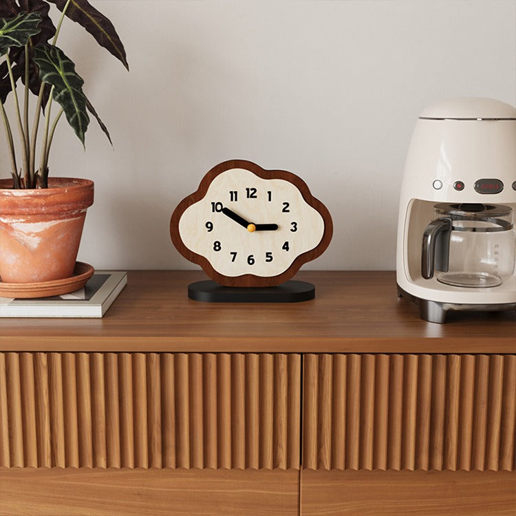 Nature Charm Desk Clock