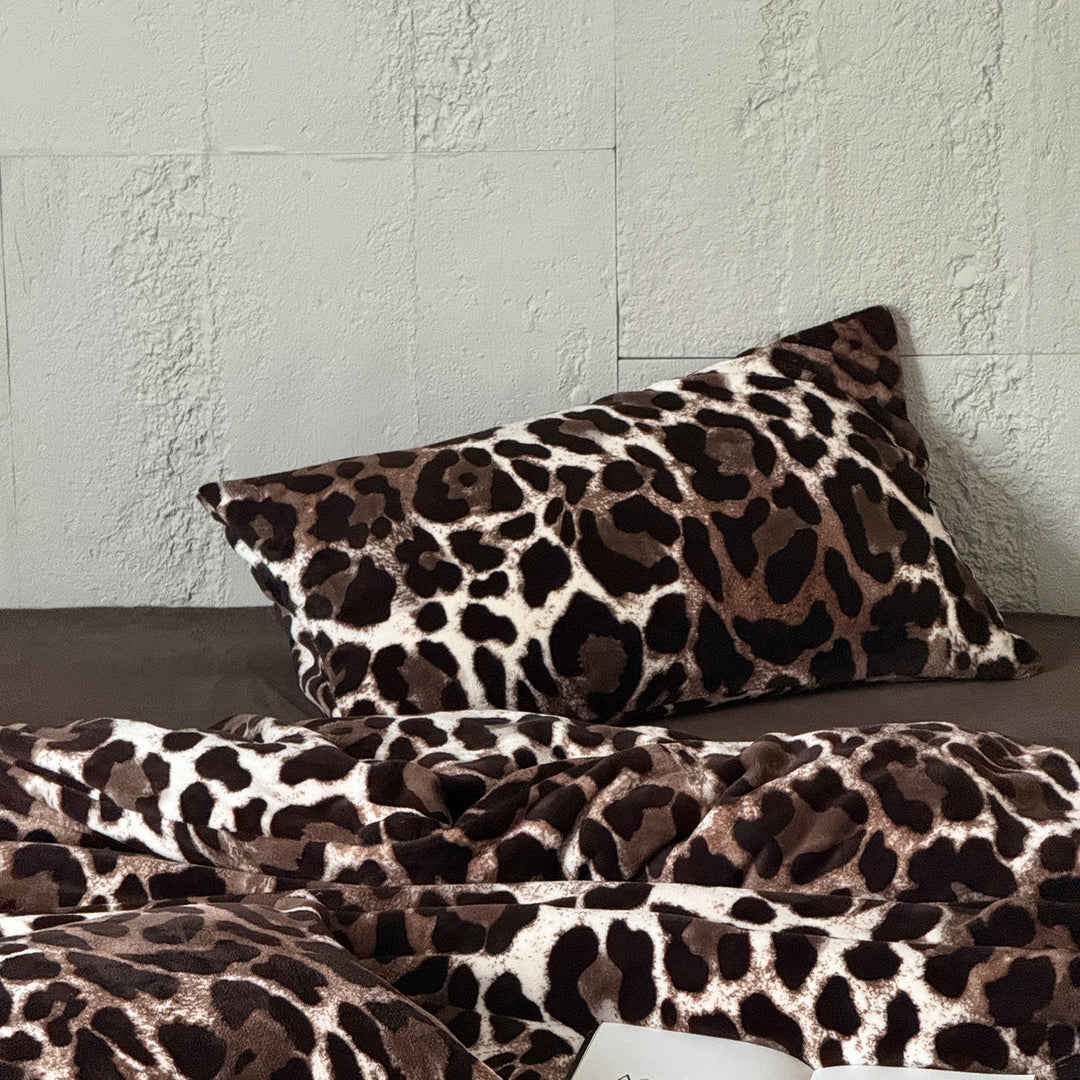 Wild Comfort Bedding Set