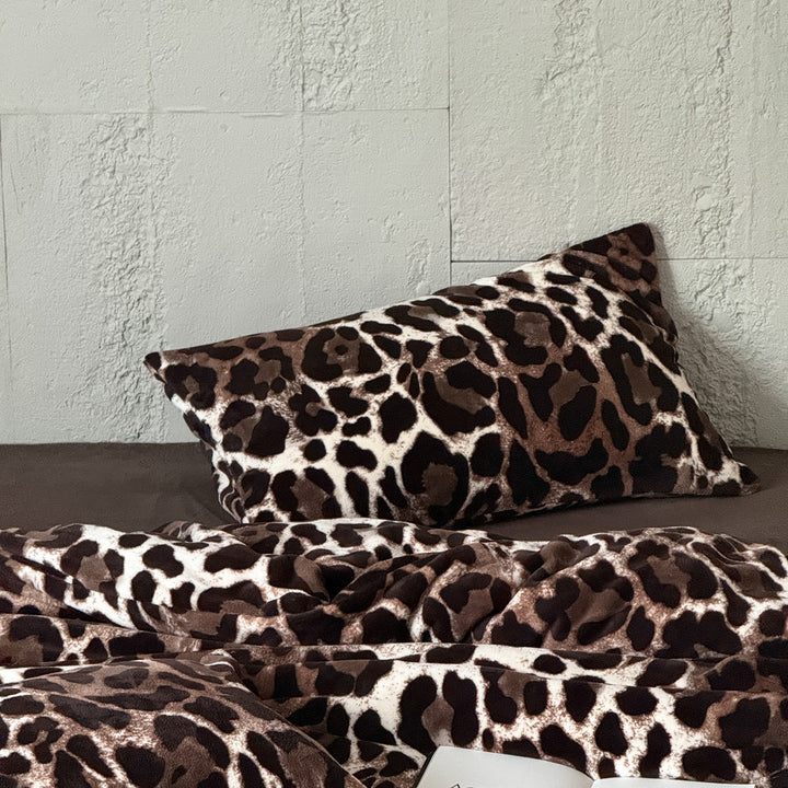 Wild Comfort Bedding Set